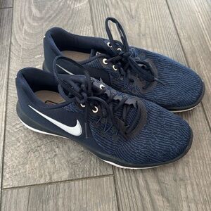 Nike tennis shoes. Size 6.5